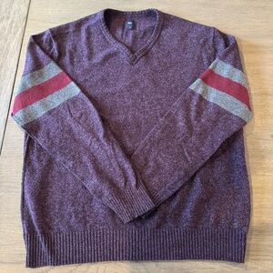 Men's GAP Hipster Bohemian-style Purple V-neck Sweater!